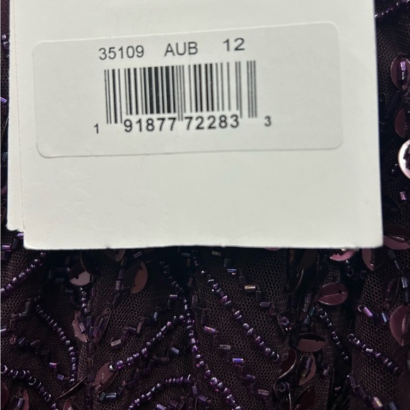 Mac Duggal 35109 NWT Embellished Flutter Sleeve Gown - Picture 12 of 14